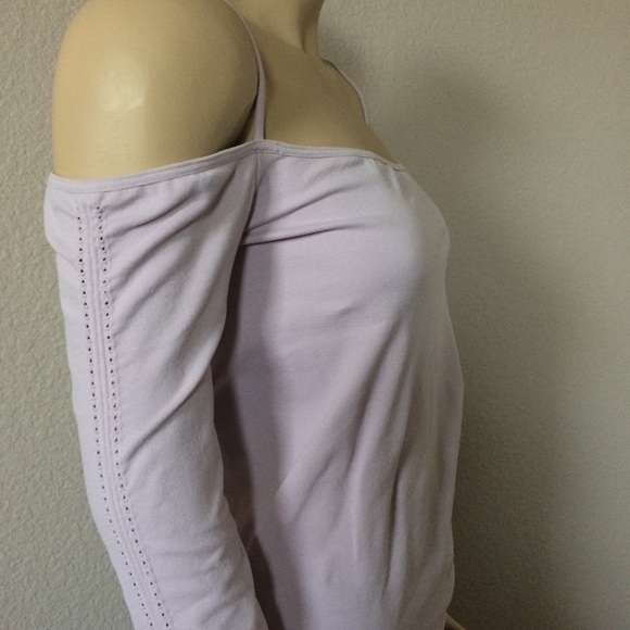 Free People off shoulder thumbhole movement top - Picture 3 of 7